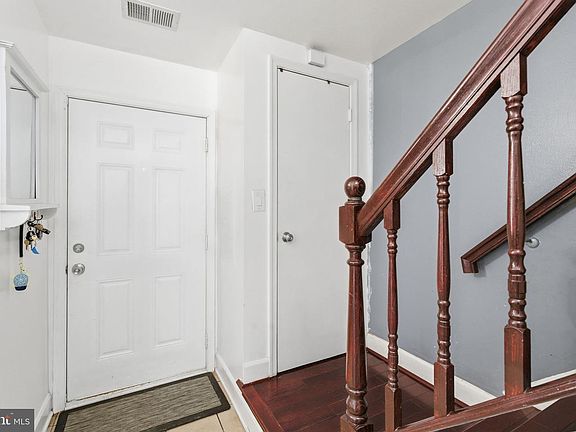 5th image of 308 Tumbleweed Pl