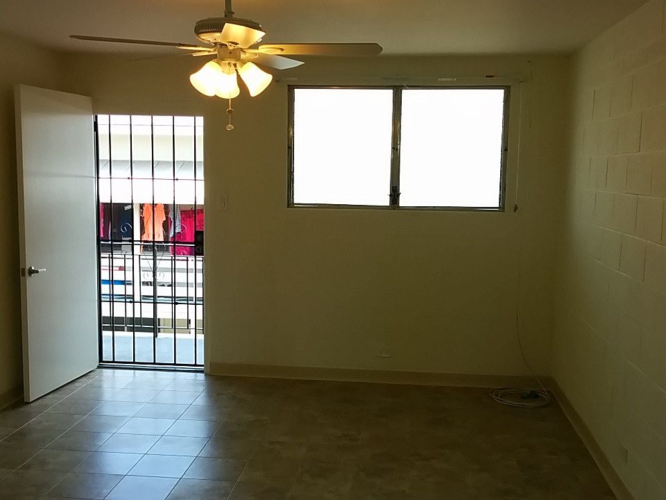 2nd image of 1615 Barron Ln APT 8