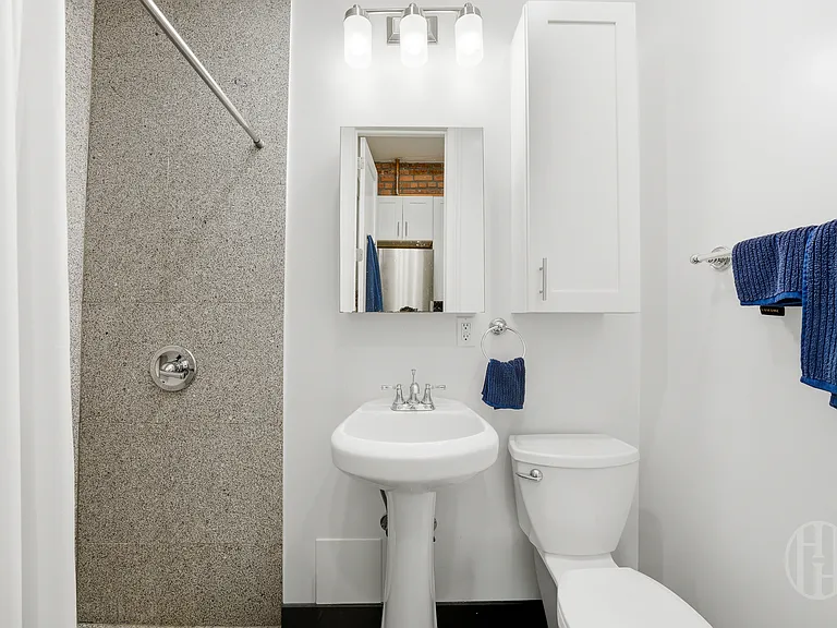 113 Christopher St #5B — Photo 5