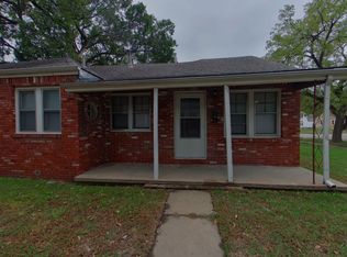 350 N Fern St, Wichita, KS 67203