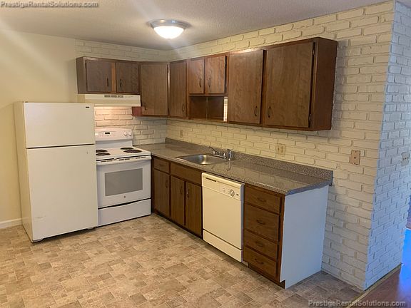 2nd image of 18 Dinan Dr APT 6