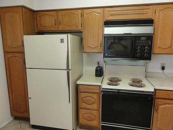 4th image of 1718 S Longmore St #71