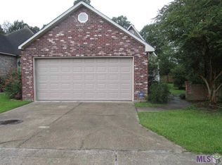2437 Sherry St, Denham Springs, LA 70726