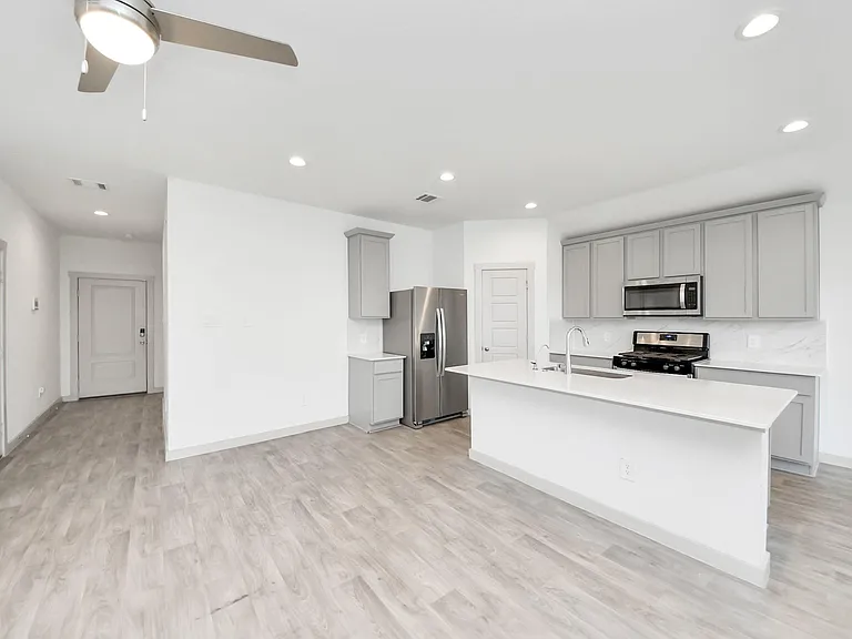 7923 Cattleman Valley Dr — Photo 11