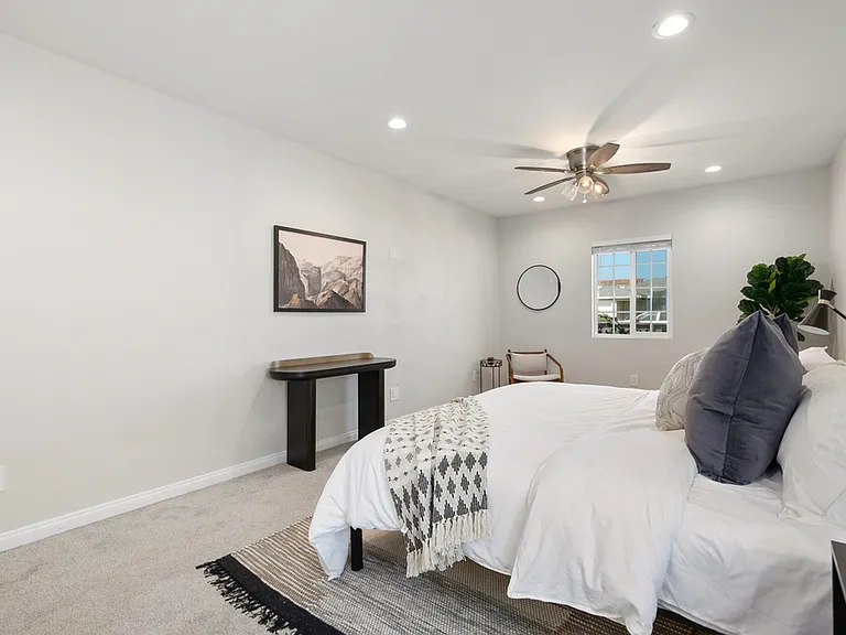 1207 Florence St — Photo 10