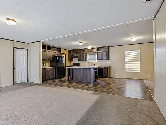 5th image of 3001 Foxtail Ln