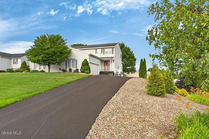 2nd image of 1 Erie Court