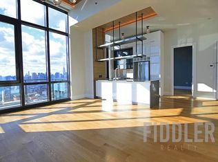 4441 Purves St APT 1905, Long Island City, NY 11101