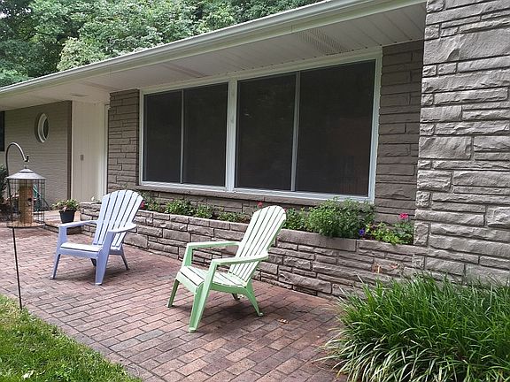 Relax in front yard