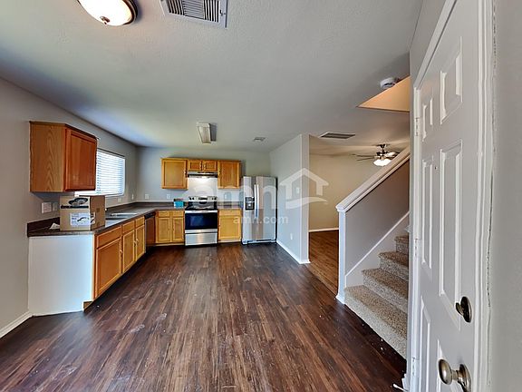 3rd image of 2321 Shady Birch Dr