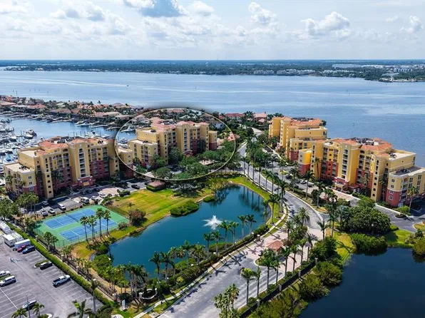 610 Riviera Dunes Way APT 306, Palmetto, FL 34221