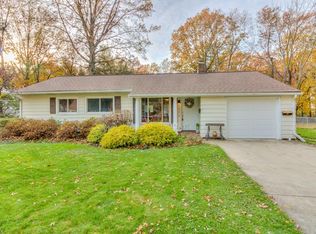 8252 Eastmoor Rd, Mentor, OH 44060