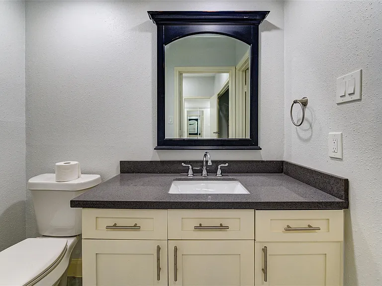 11711 Memorial Dr #534 — Photo 37