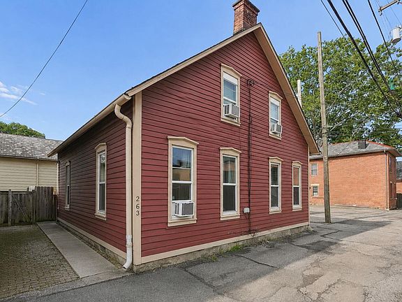 2nd image of 261 E Blenkner St