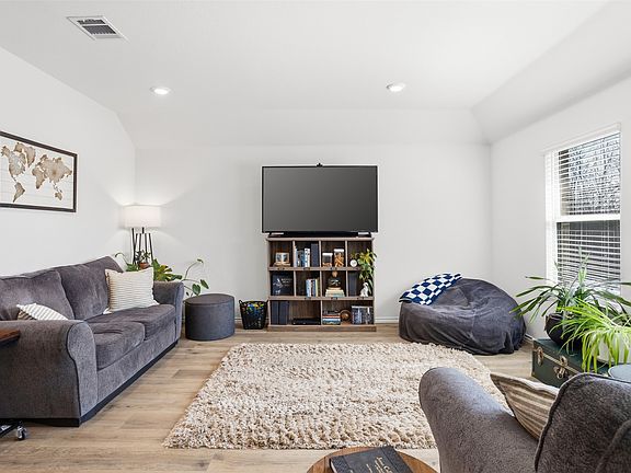 4th image of 1516 Running Brook Ct