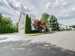 18 Basking Ridge Rd #18, Shelton, CT 06484