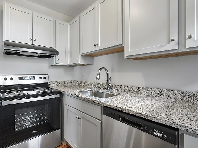 210 N Stafford Ave #21 — Photo 14