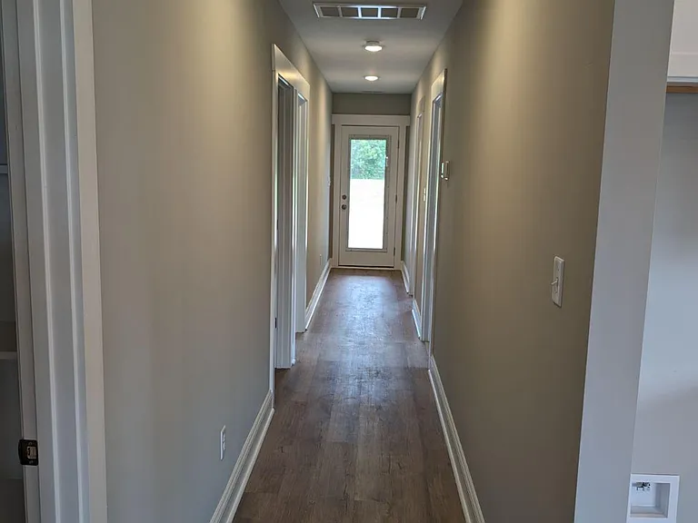 102 Jaelyns Way — Photo 8
