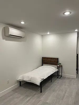 Rented by SERHANT. | media 13