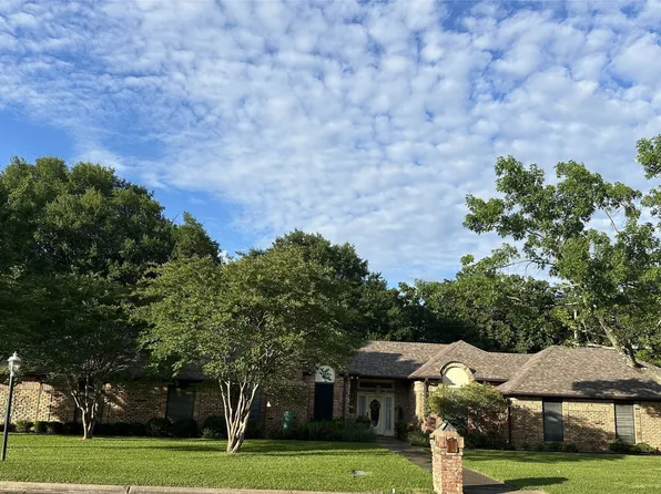 152 Granada Sq, Canton, TX 75103