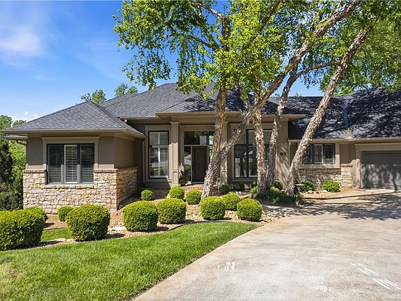 4th image of 10640 S Glenview Ln