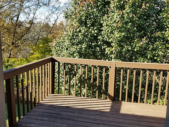 4th image of 112 Arrowhead Dr