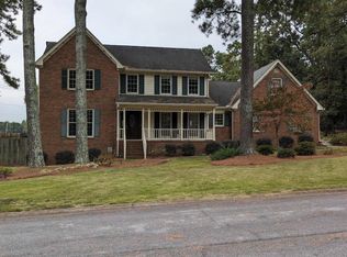 623 Maureen Ct, Stone Mountain, GA 30087