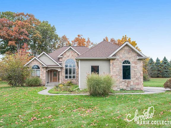 2nd image of 4956 Deerhaven Park Dr