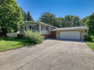 W1025 Kelly Dr, Rubicon, WI 53078