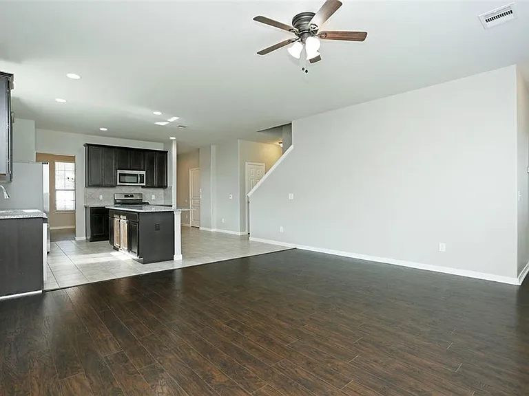 1123 Cloud Croft Ln — Photo 11