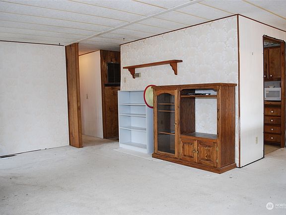5th image of 707 37th Street SE #18