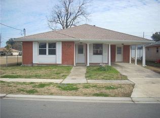 2917 Plaza Dr, Chalmette, LA 70043