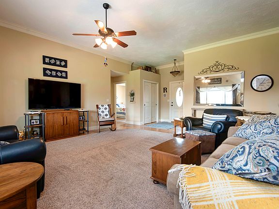 5th image of 4418 Somerset Drive