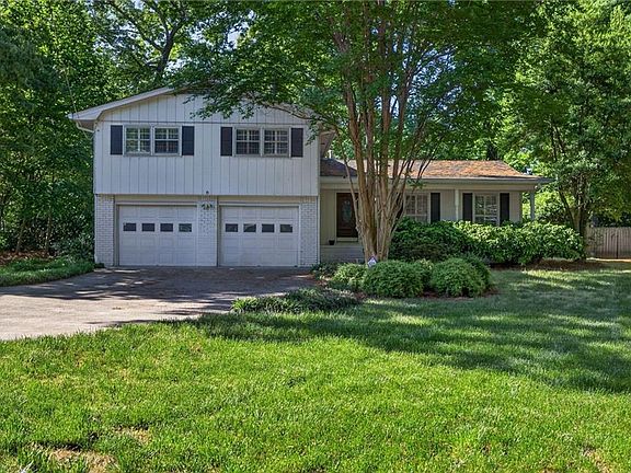3rd image of 4818 Tilly Mill Rd