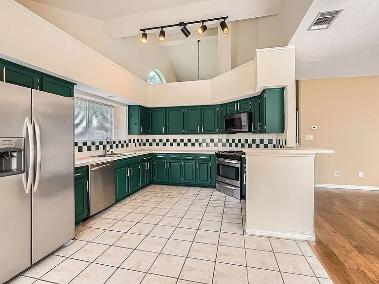 17904 Worley Dr — Photo 9