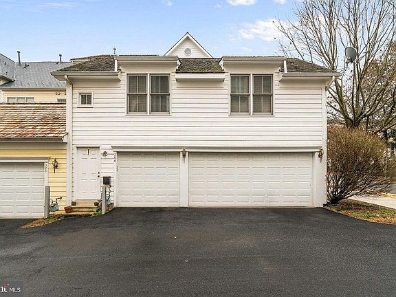 2nd image of 386 Alfandre Mews