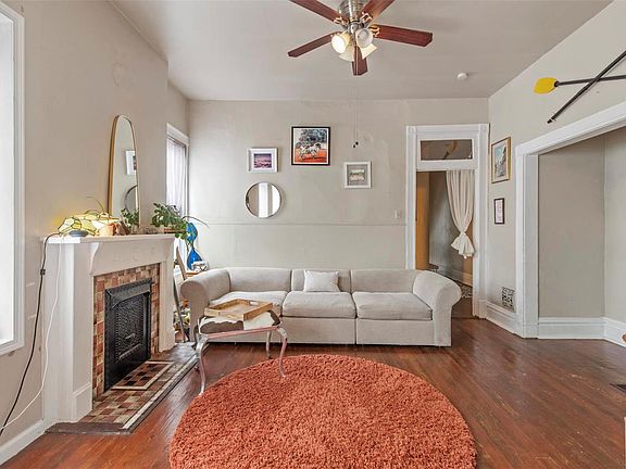 5th image of 4041 Castleman Ave