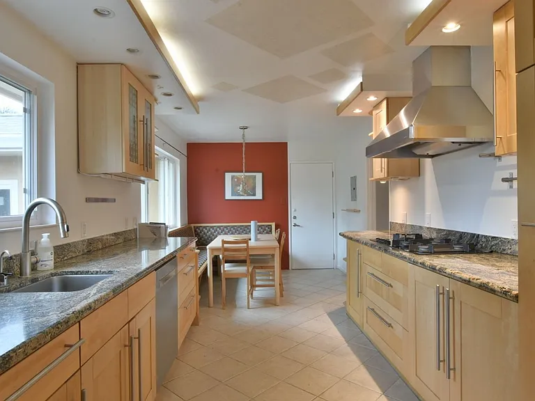 886 Bayleaf Ct — Photo 4