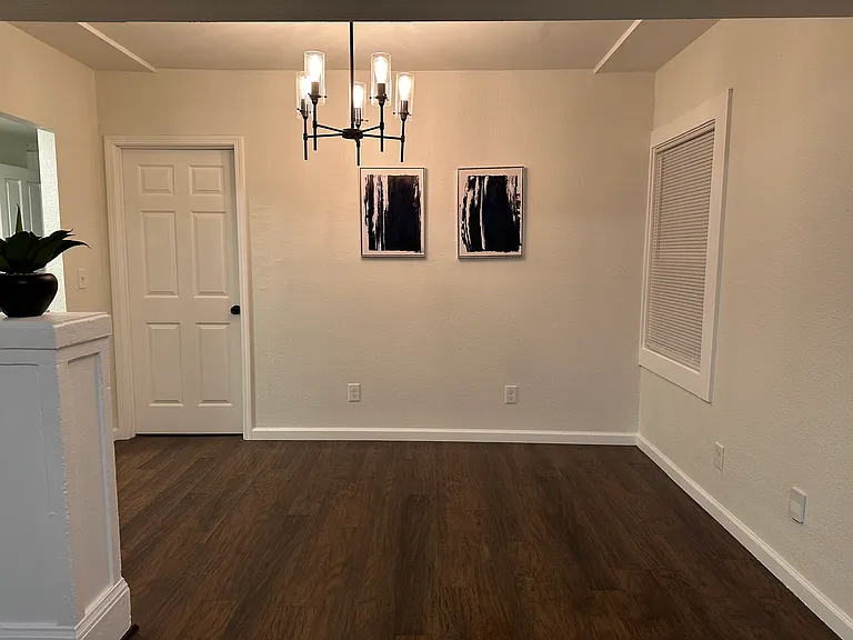 1016 Roosevelt Ave — Photo 6