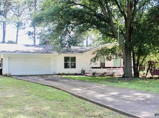 220 Grass Knoll Dr, Hideaway, TX 75771