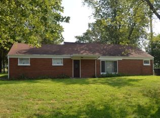 3102 Old Waldron Rd, Kankakee, IL 60901