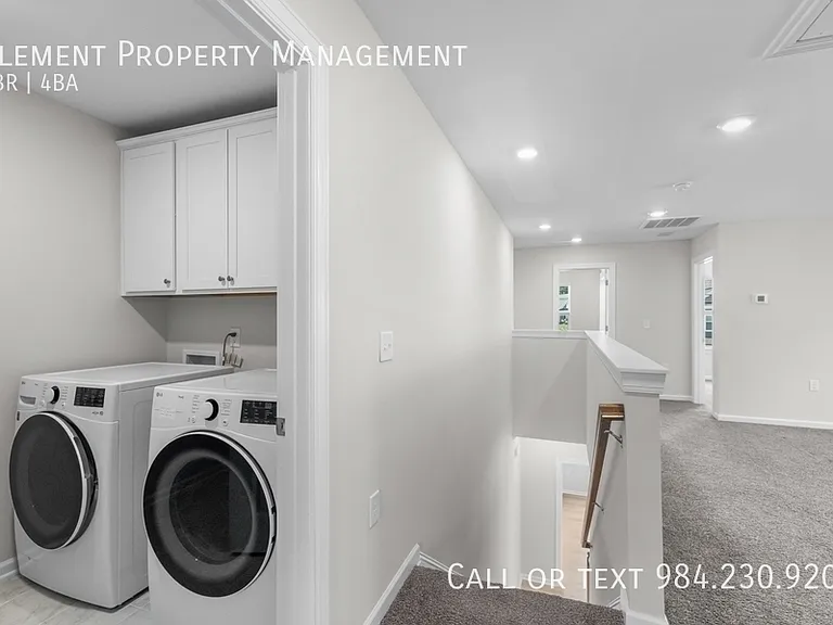 2466 Hutch Ln #1 — Photo 18