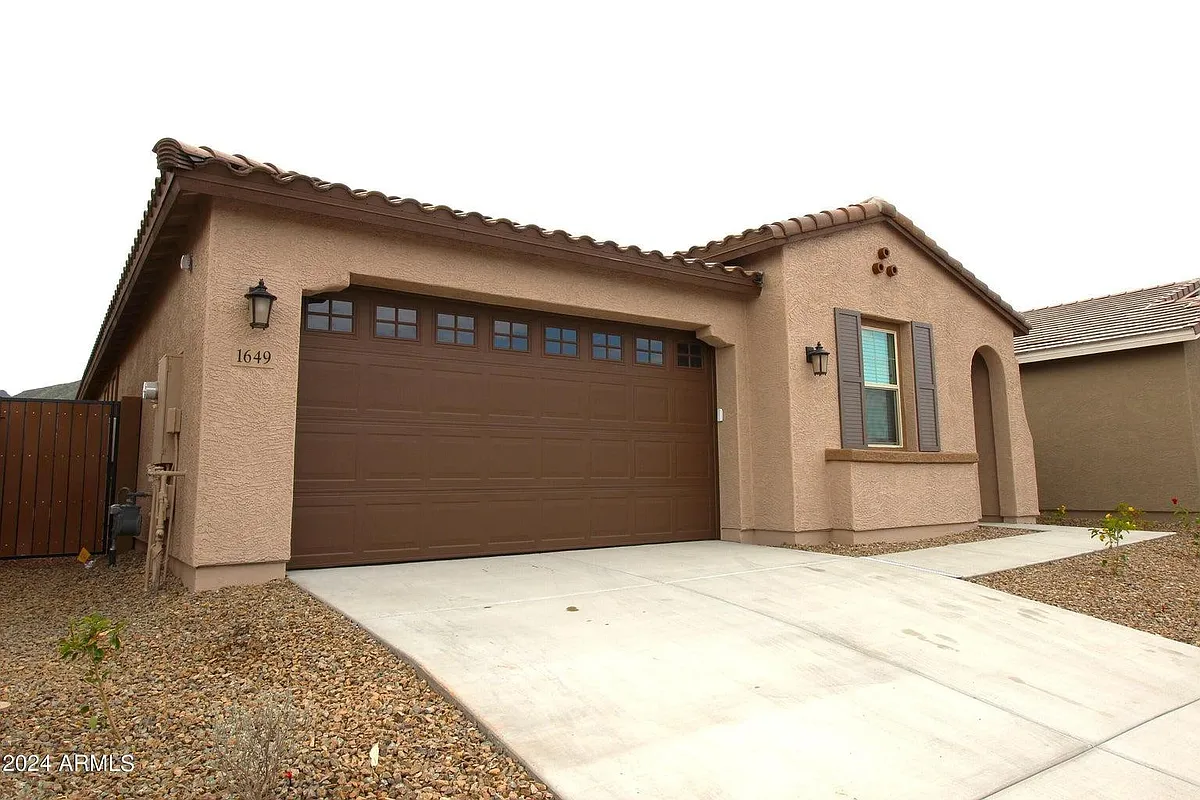Photo 2 of 73 - 1649 W La Mirada Dr - Phoenix, AZ Building Photo - 1649 W La Mirada Dr