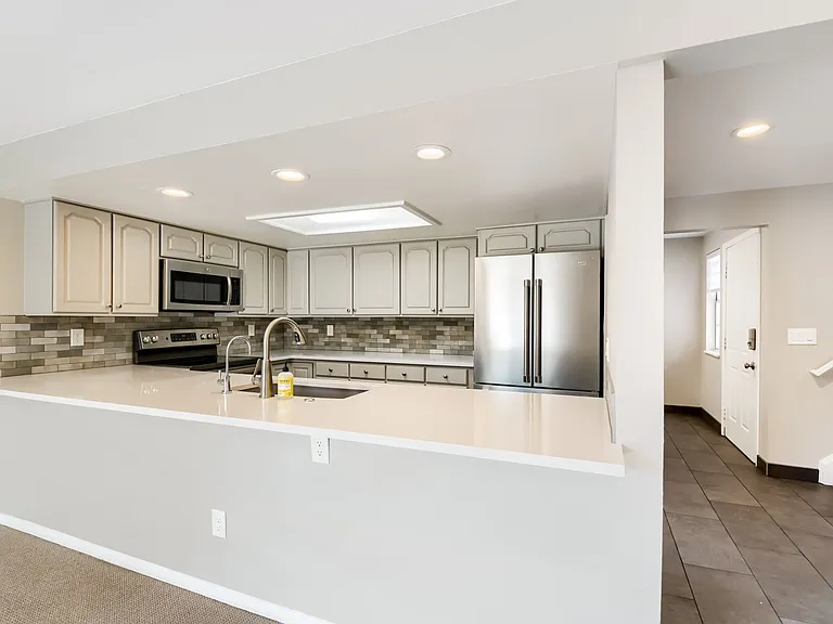 3907 Paseo Del Prado — Photo 10