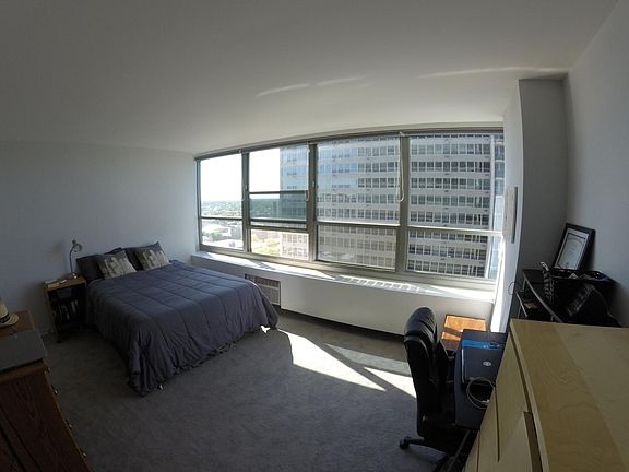 5th image of 3550 N Lake Shore Dr APT 2007