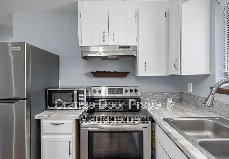 1613 Wheeler St S — Photo 8