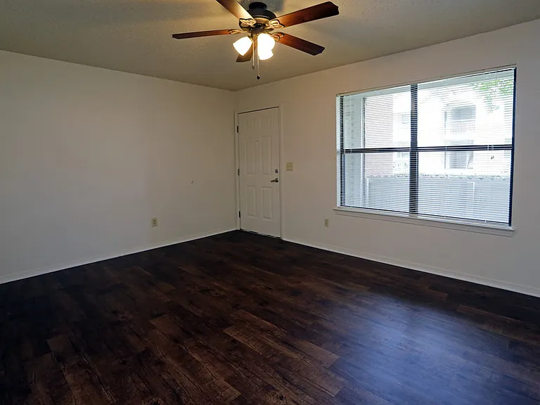 100 Chapelridge Dr — Photo 13
