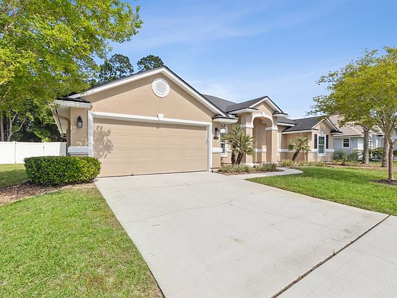 3rd image of 33410 Sunny Parke Cir