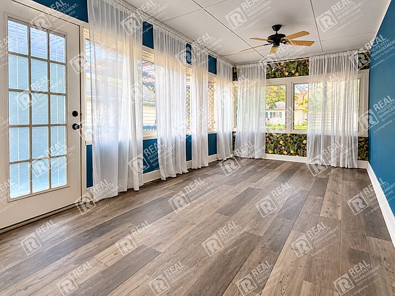 5th image of 303 Elmhurst Ave