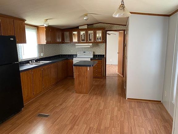 2nd image of 3386 Julia Ct